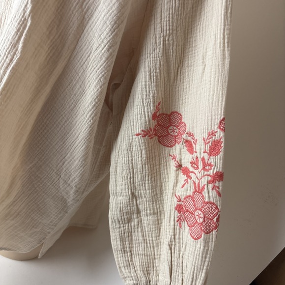 Belle Beach by Kim Gravel 2X Cotton Gauze Embroidered Peasant Top A691520 sand - Picture 5 of 14